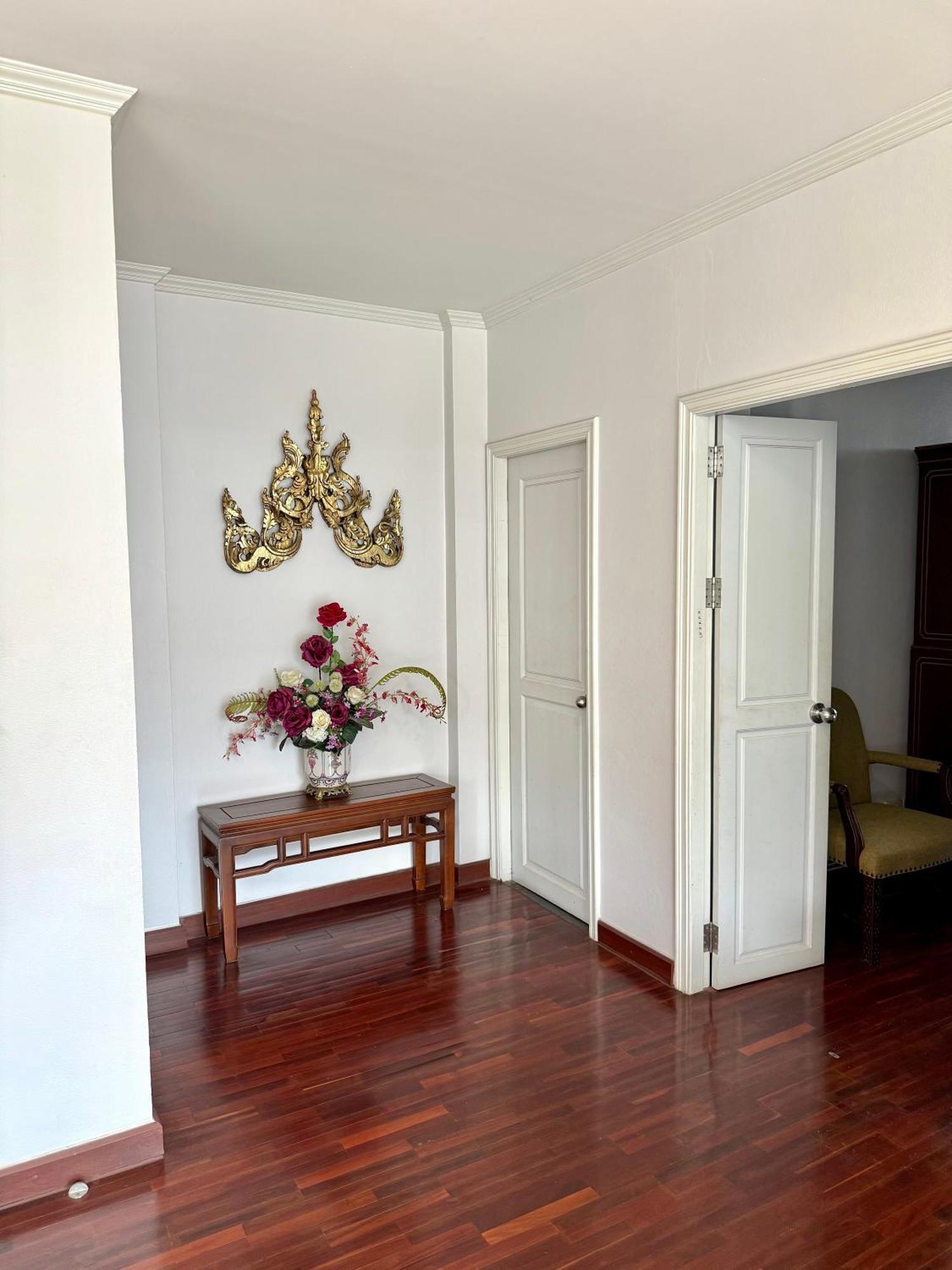 Samsen Suites Spacious 2Br Contemporary Thai Style Bangkok Zewnętrze zdjęcie