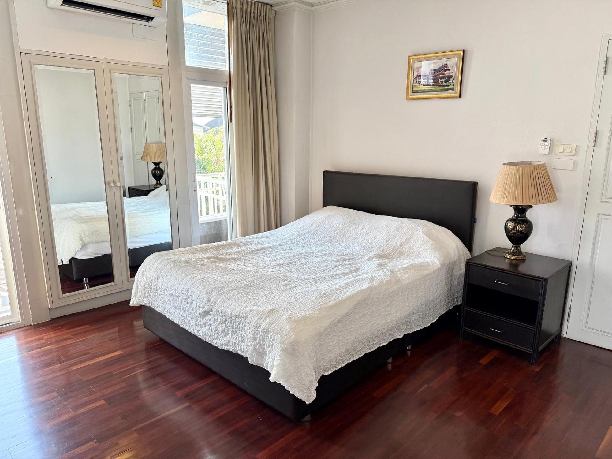 Samsen Suites Spacious 2Br Contemporary Thai Style Bangkok Zewnętrze zdjęcie