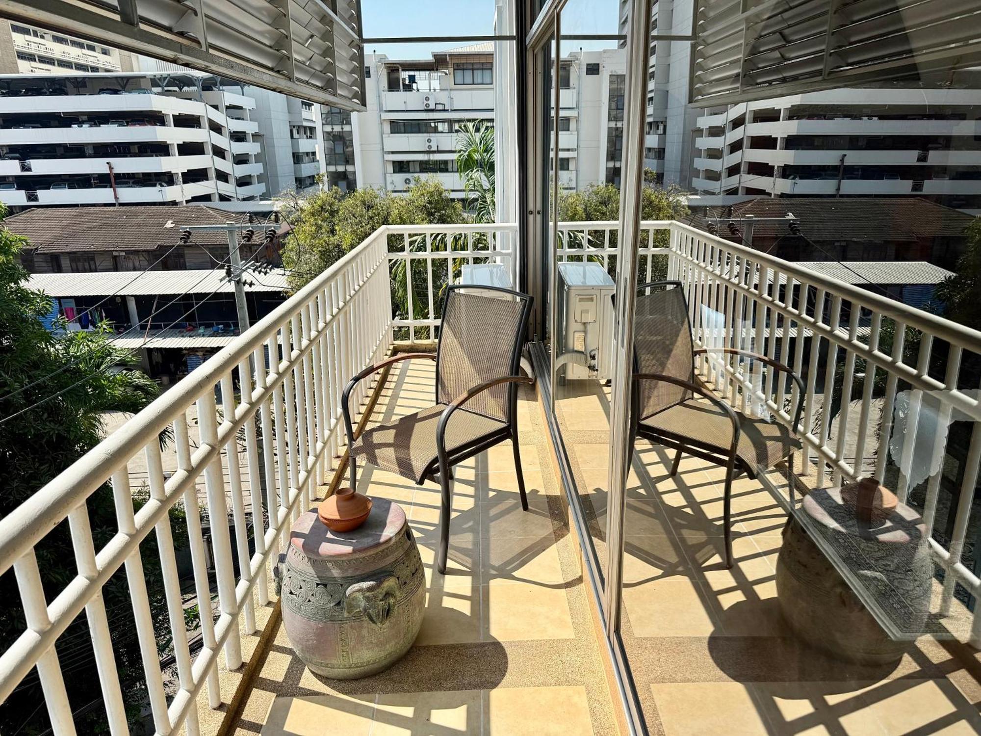 Samsen Suites Spacious 2Br Contemporary Thai Style Bangkok Zewnętrze zdjęcie