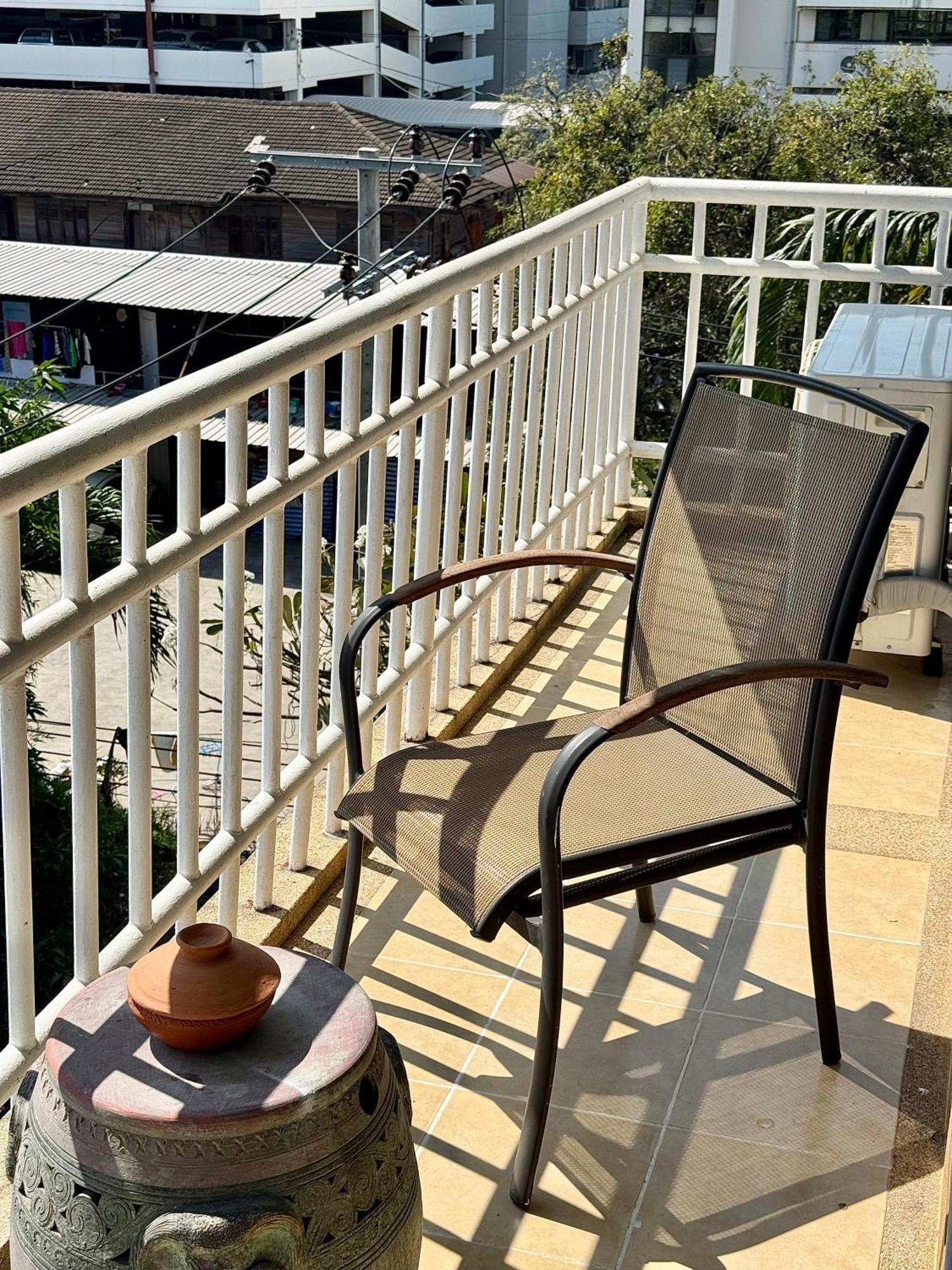 Samsen Suites Spacious 2Br Contemporary Thai Style Bangkok Zewnętrze zdjęcie